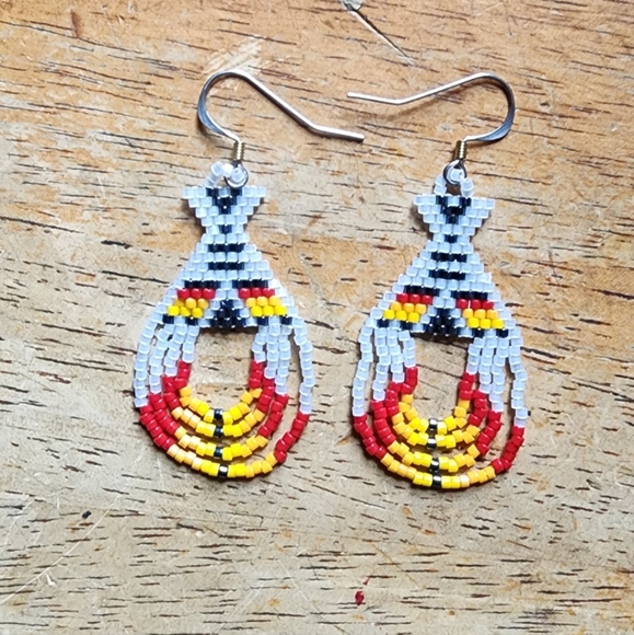 Beaded earrings - Picture 1 of 1